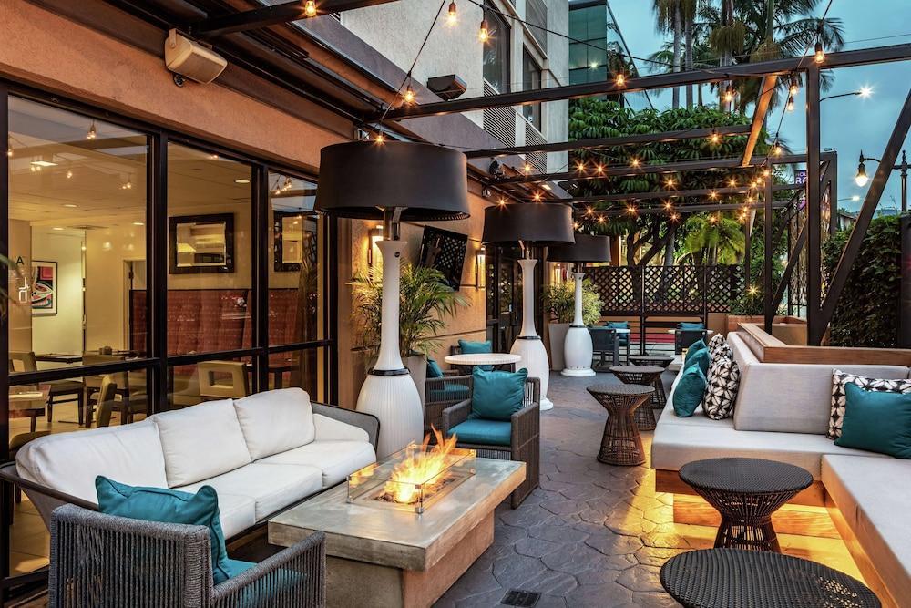 Hilton Garden Inn Los Angeles / Hollywood Екстер'єр фото