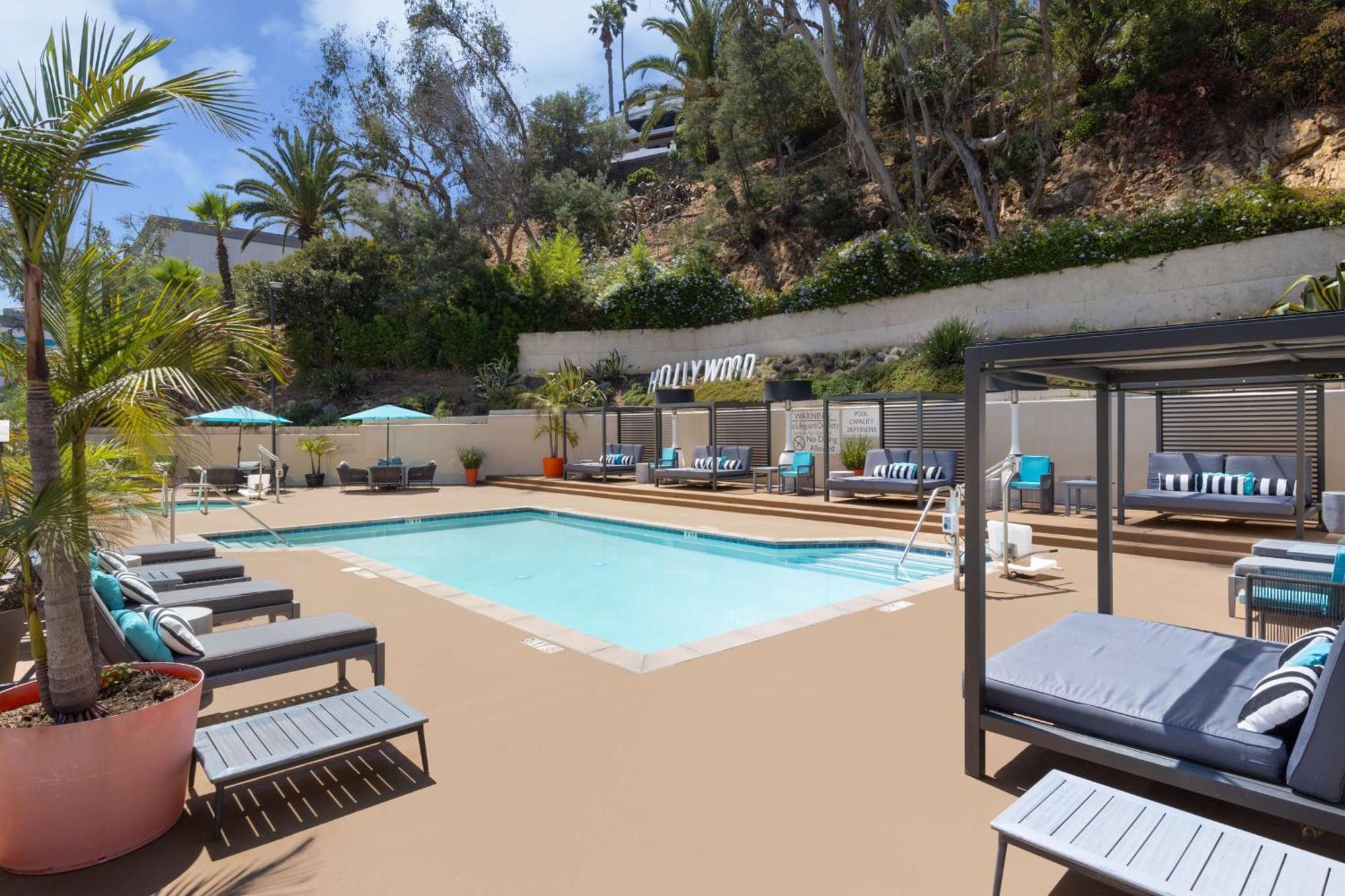 Hilton Garden Inn Los Angeles / Hollywood Екстер'єр фото