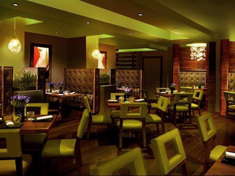 Hilton Garden Inn Los Angeles / Hollywood Екстер'єр фото