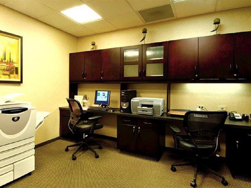 Hilton Garden Inn Los Angeles / Hollywood Екстер'єр фото